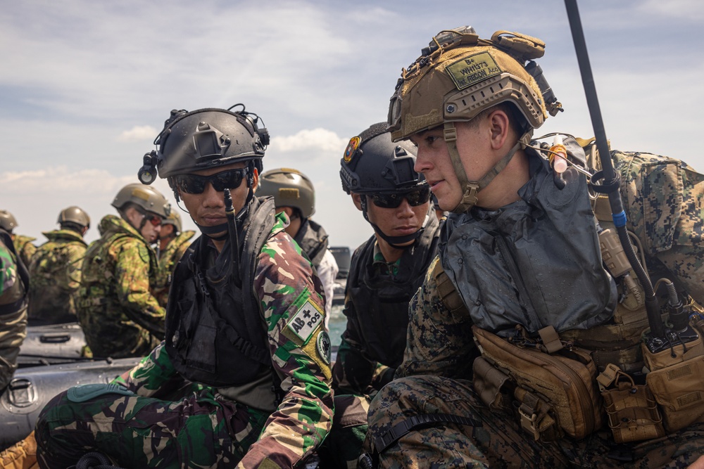 Super Garuda Shield 24: Marines CRRC Operations