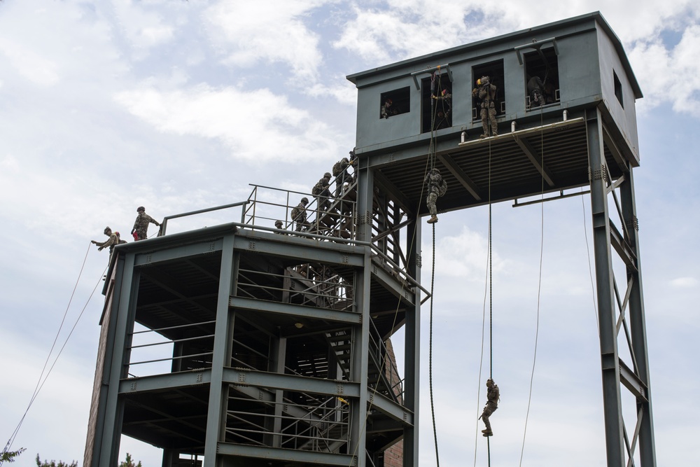 ROK Marines, BLT 1/5 Conduct Mountain Warfare Training