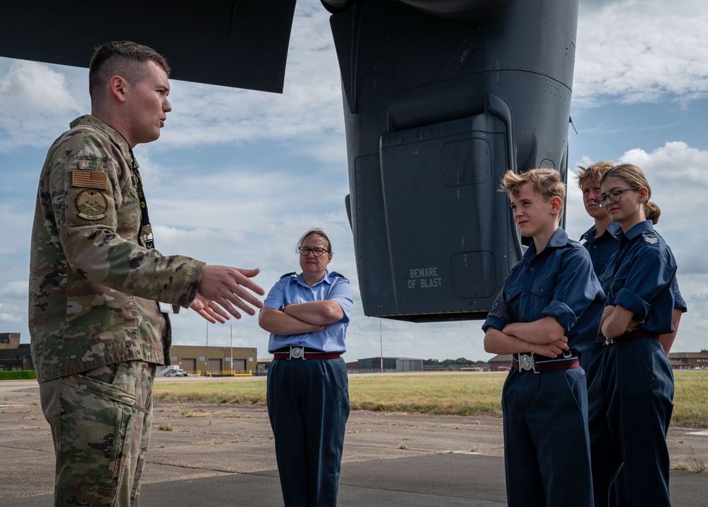 RAF Air Cadets tour RAF Mildenhall