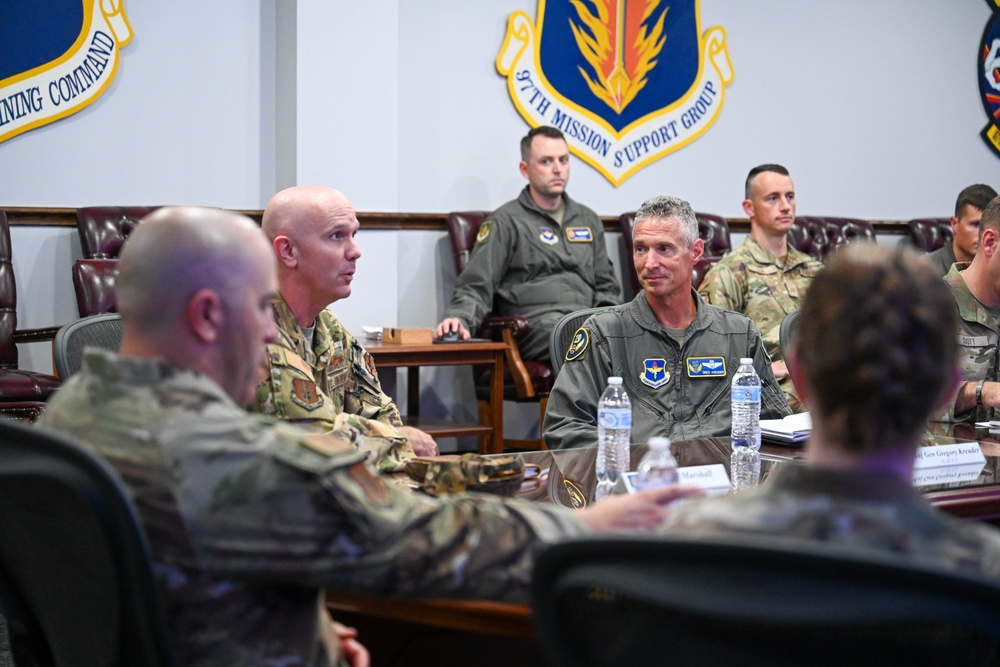 19th AF command team makes first visit to ‘Mobilty’s Hometown’