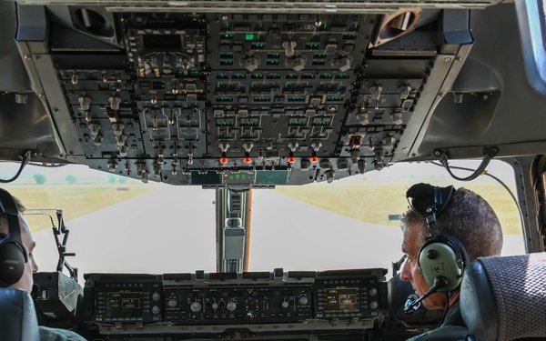 19th AF command team makes first visit to ‘Mobilty’s Hometown’