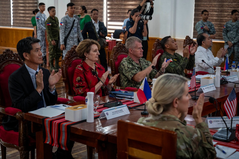 Commander of U.S. Indo-Pacific Command participates in Mutual Defense Board Security Engagement Board in the Philippines