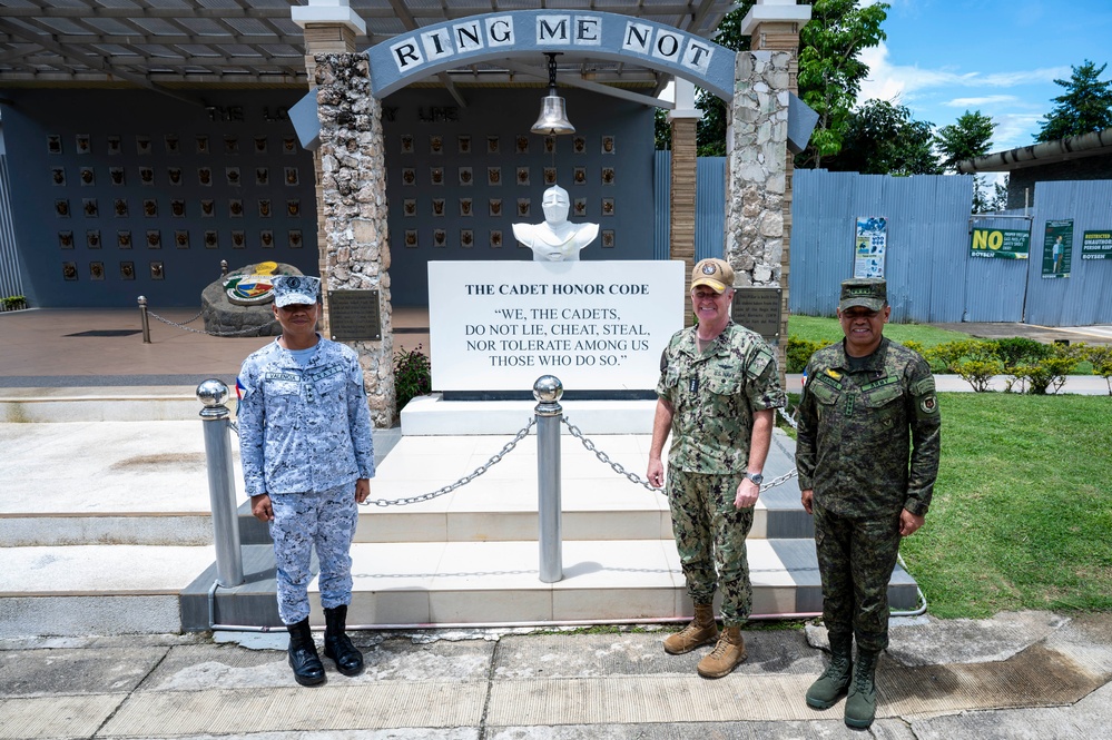 Commander of U.S. Indo-Pacific Command visits Philippine Military Academy