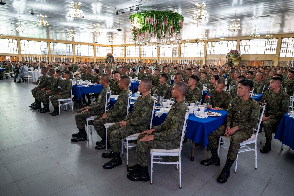 Commander of U.S. Indo-Pacific Command visits Philippine Military Academy