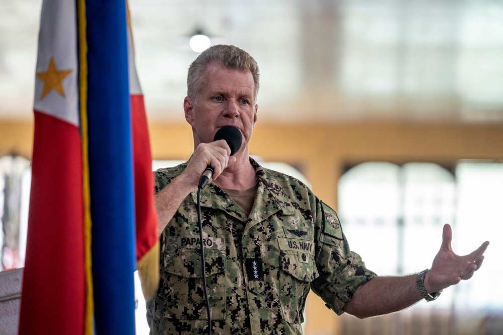 Commander of U.S. Indo-Pacific Command visits Philippine Military Academy