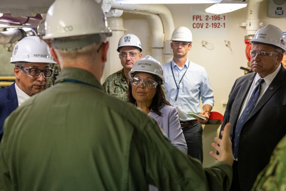 SECNAV Visits PCU John F. Kennedy