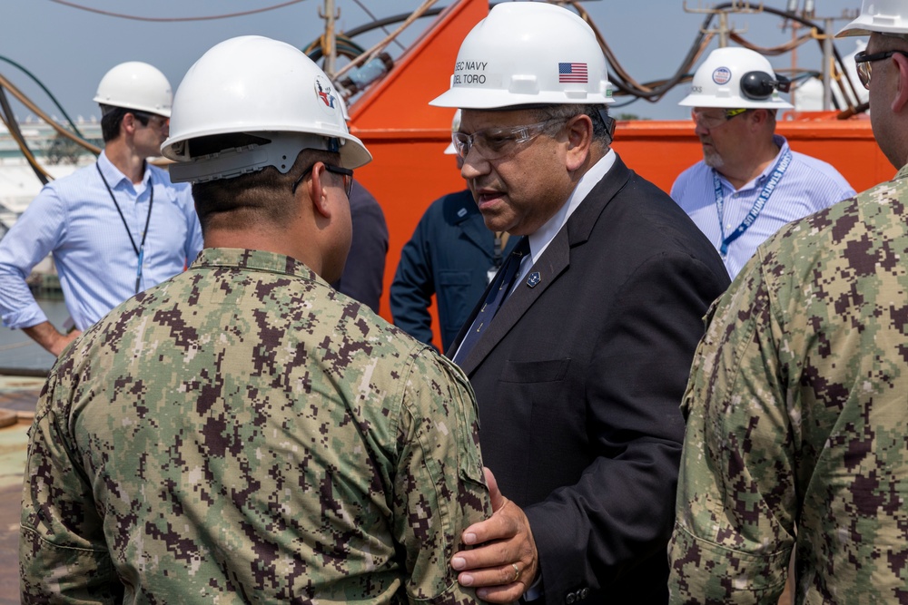 SECNAV Visits PCU John F. Kennedy