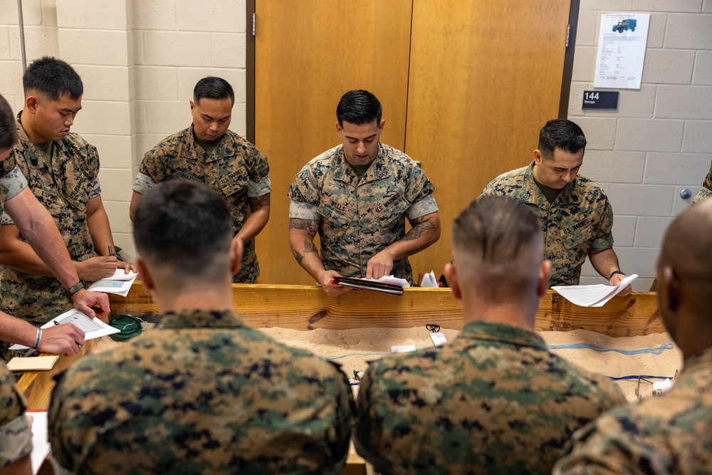 Marines participate in convoy simulation