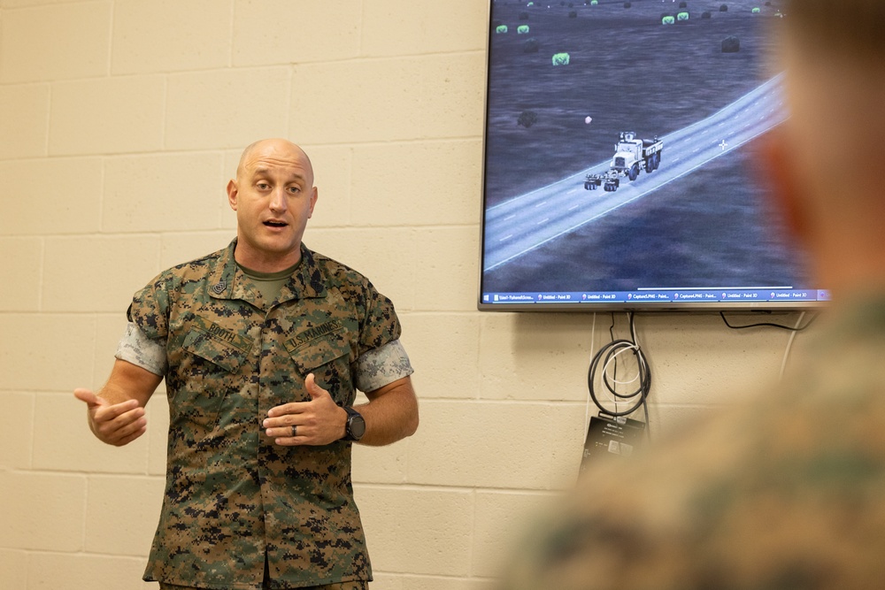 Marines participate in convoy simulation