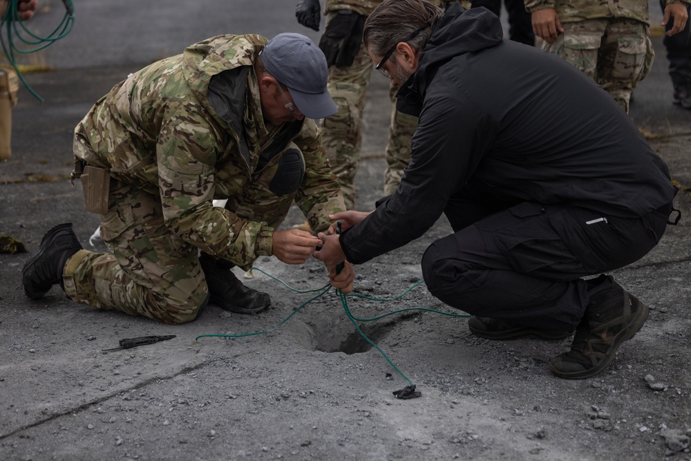 MWSS-271 EOD make craters with Icelandic coast guard during Exercise Northern Viking 24