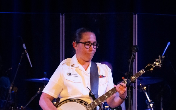 Navy Band Country Current performs in Boothbay
