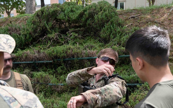 Combined U.S.-ROK special operators, USMC aviators train together during annual Ulchi exercise