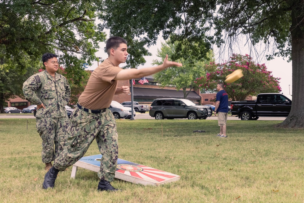 Navy Medicine Readiness and Training Command Quantico Conducts a Field Meet