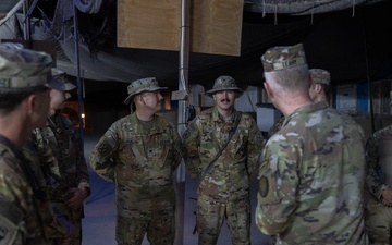 CJTF-OIR Commander conducts battlefield circulation