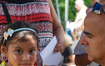 US service members provide medical care for El Salvadoran citizens in AMISTAD campaign