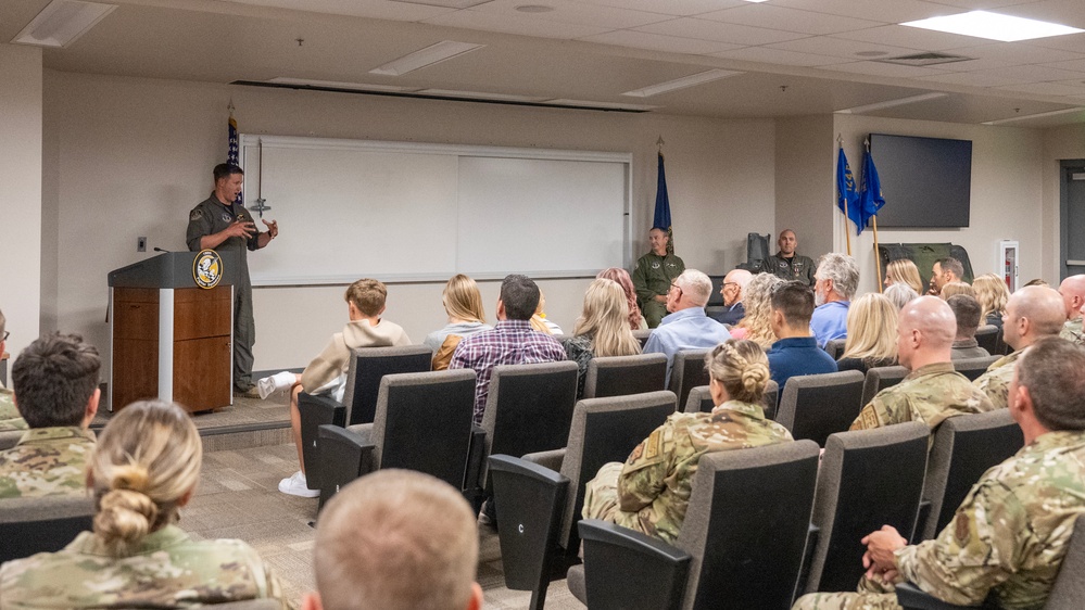 124th Operations Support Squadron Changes Command