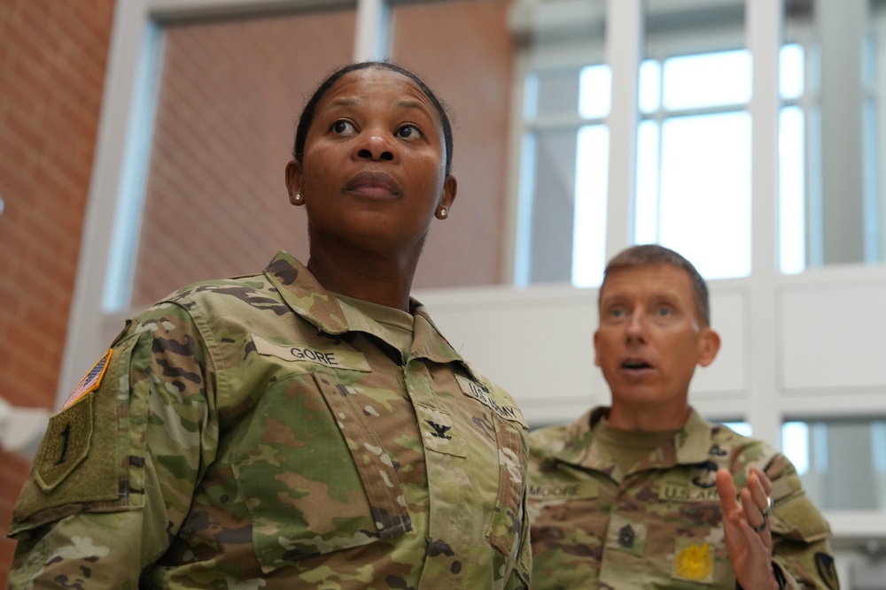 Garrison Commander Visits Meade Schools