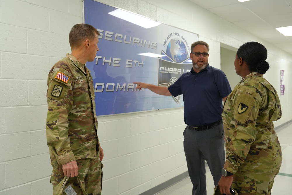 Garrison Commander Visits Meade Schools