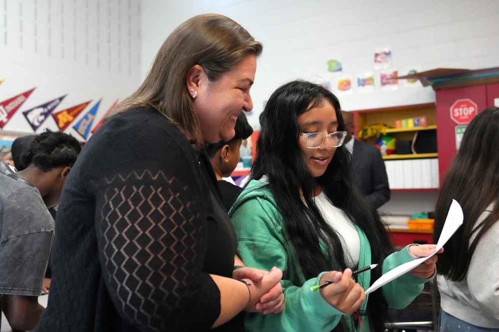 Garrison Commander Visits Meade Schools