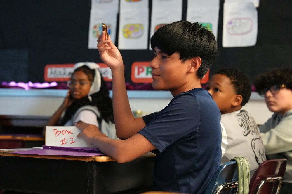 Garrison Commander Visits Meade Schools