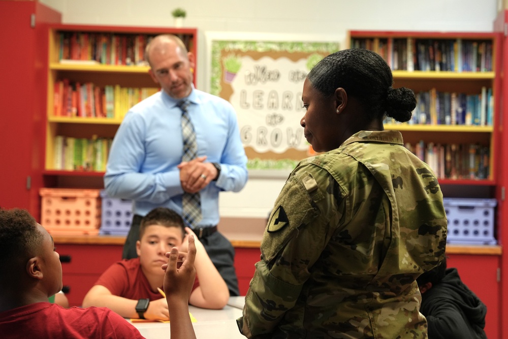 Garrison Commander Visits Meade Schools