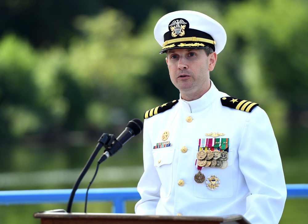 Future USS Utah holds change of command ceremony