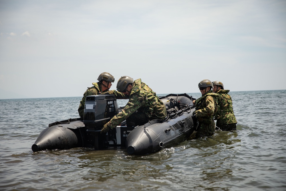 Japanese service members set off during the joint military amphibious landing training exercise during Super Garuda Shield 2024