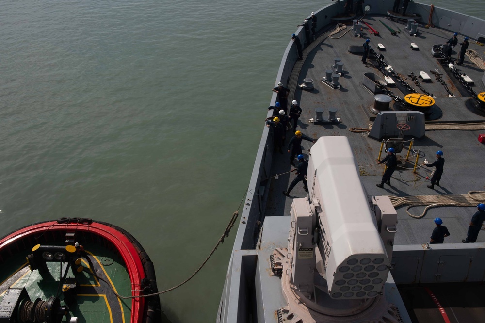 USS Green Bay pulls into Surabaya during Super Garuda Shield 24