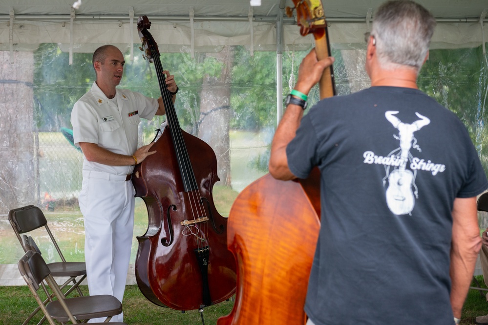 Navy Musician gives bass masterclass at bluegrass festival