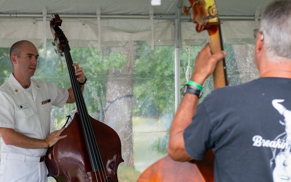 Navy Musician gives bass masterclass at bluegrass festival