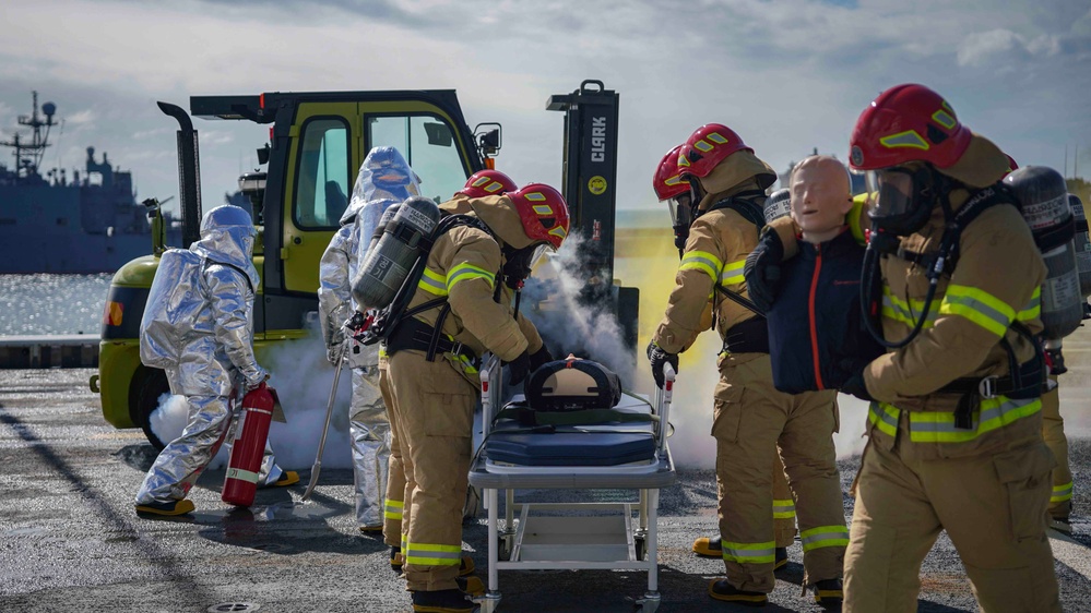 SY 24 | ROK Navy Sailors Conduct an Aircraft Firefighting Drill for U.S. Navy Sailors