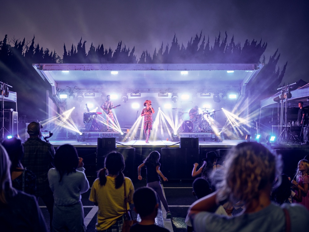 Niko Moon Performs at CFAY