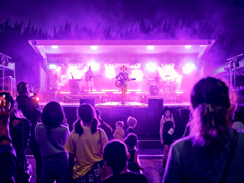 Niko Moon Performs at CFAY