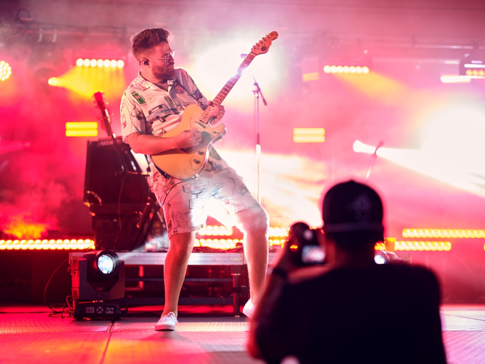 Niko Moon Performs at CFAY