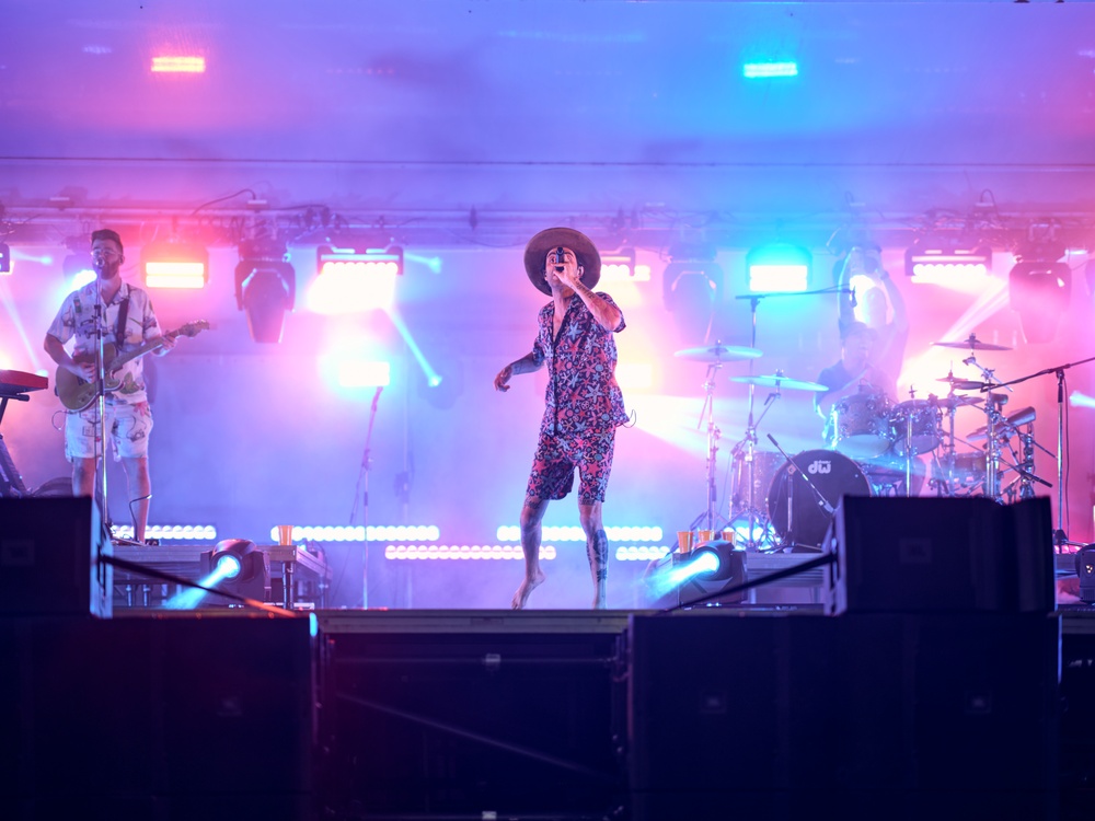 Niko Moon Performs at CFAY