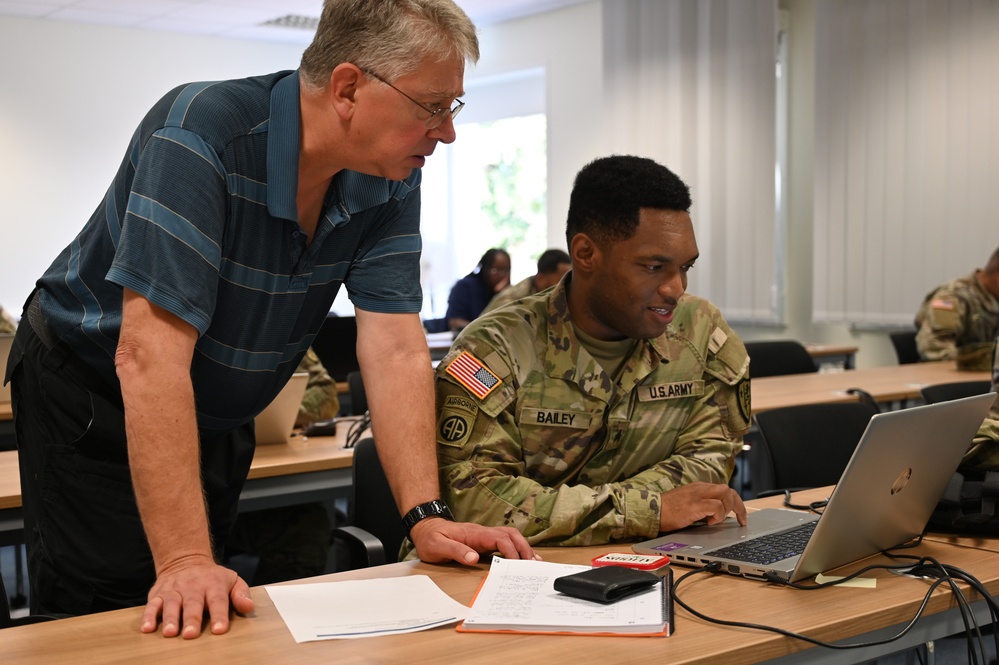 Human resources Soldiers hone analytics skills