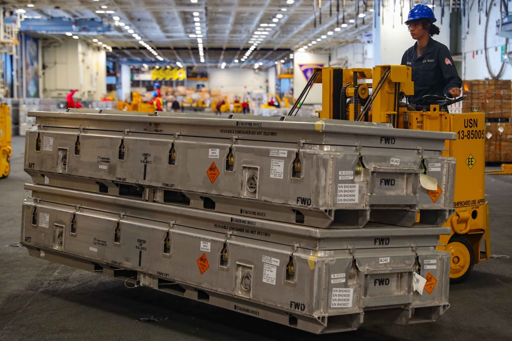 USS George Washington Conducts a Vertical Ordnance Onload