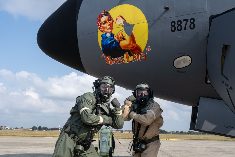 100th OSS and 351st ARS conduct simulated decontamination