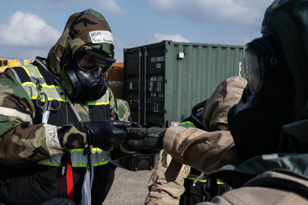 100th OSS and 351st ARS conduct simulated decontamination