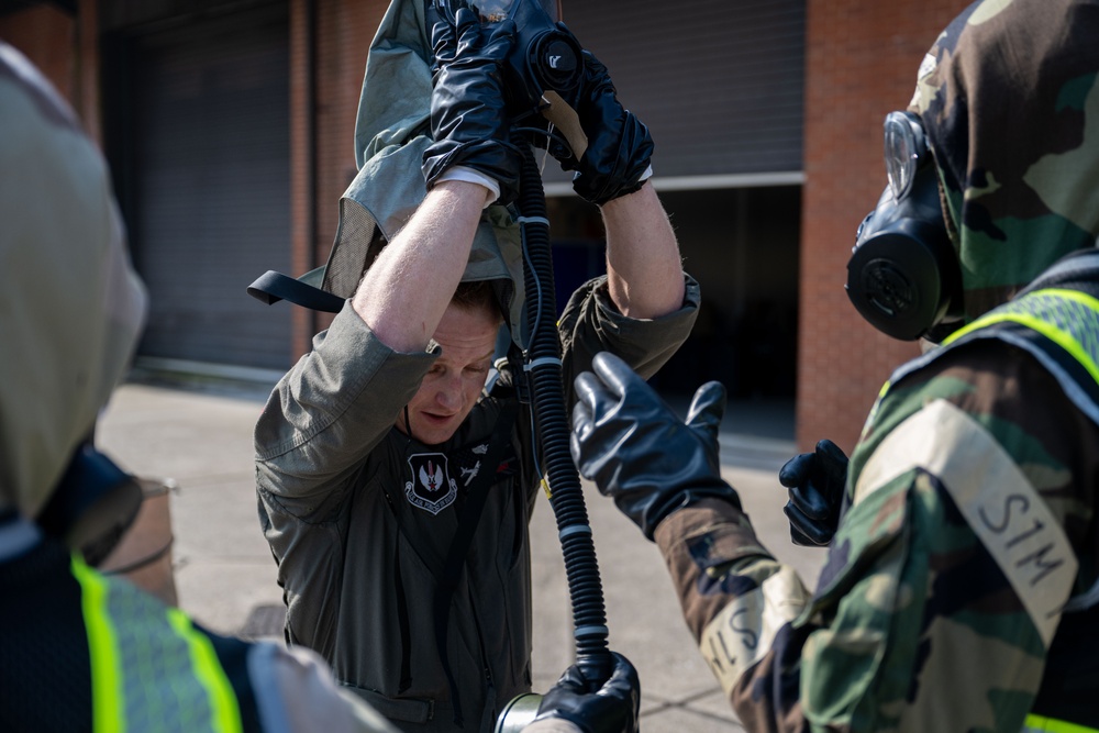 100th OSS and 351st ARS conduct simulated decontamination