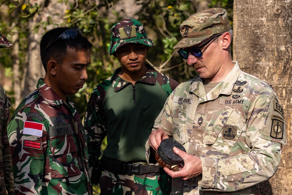 Super Garuda Shield 2024: Bi-Lateral EOD Training Day 2