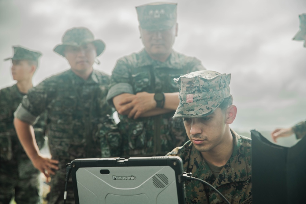 SY 24 | The Future of Combat: 15th MEU, ROK Marines Exchange Knowledge on sUAS