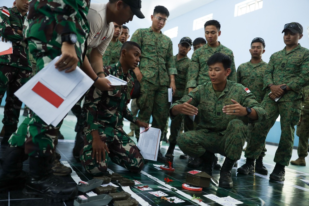 1st Bn., 1st Marines participates in rehearsal of concept brief during Super Garuda Shield 2024