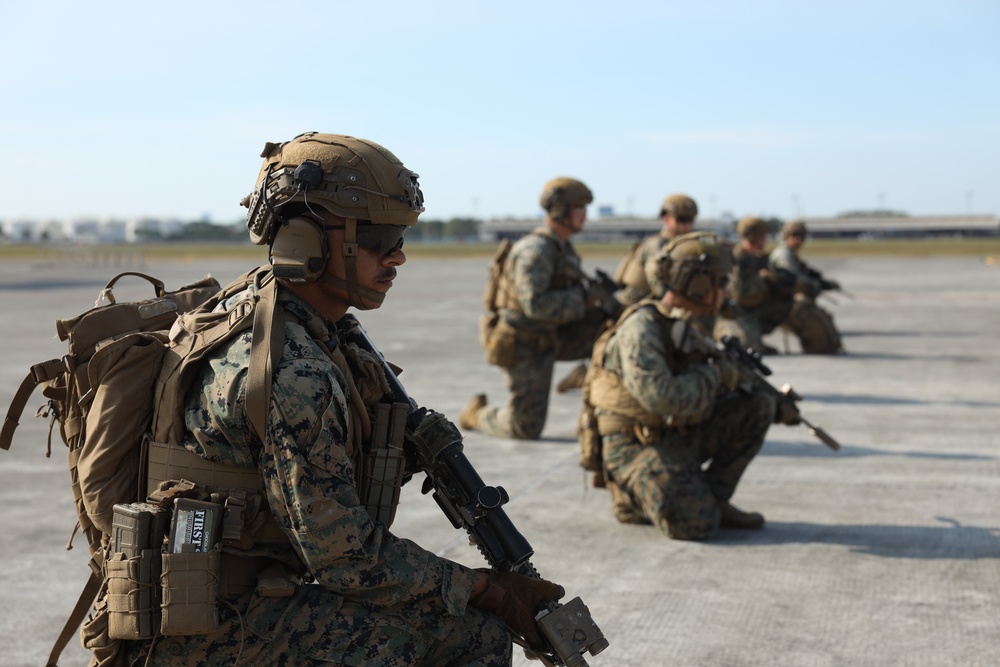 1st Bn., 1st Marines rehearses off, on drills with Indonesian service members