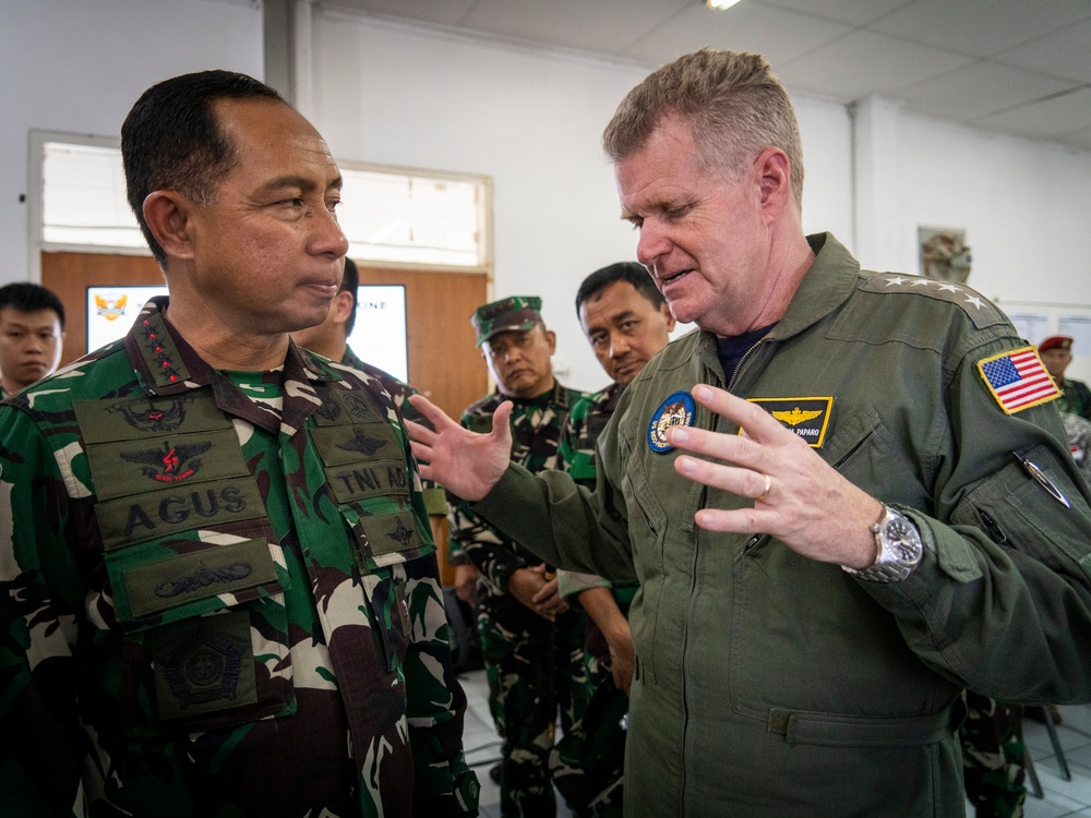 Admiral Paparo observes CYBEREX and STAFFEX at Exercise Super Garuda Shield 2024