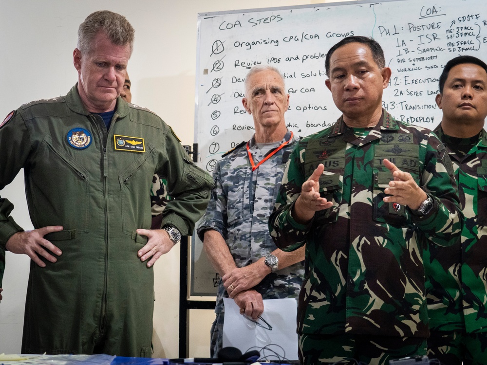 Admiral Paparo observes CYBEREX and STAFFEX at Exercise Super Garuda Shield 2024