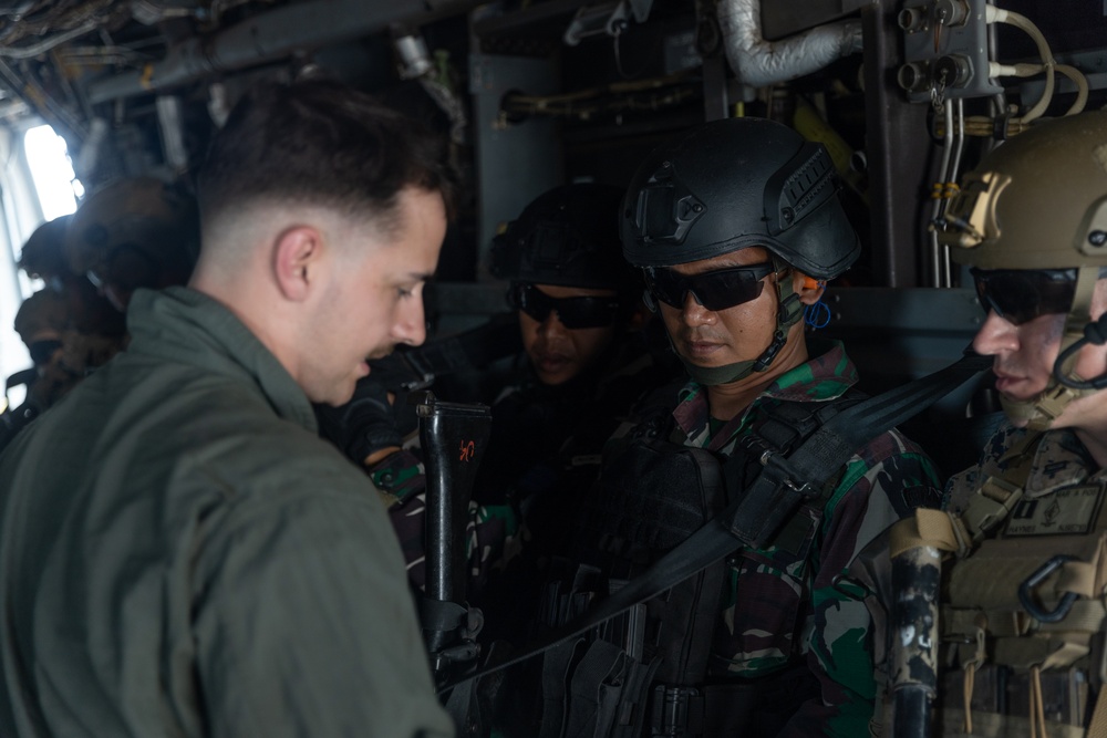 MRF-D 24.3: 1st Bn., 1st Marines rehearses on, off drills with Indonesian Soldiers in MV-22B Osprey during Super Garuda Shield 2024