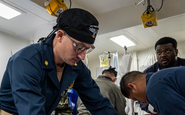 SY 24 | USS Boxer, ROK Navy conduct mass casualty drill