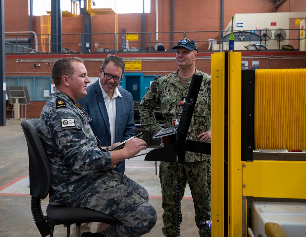 Australian House Rep. Luke Gosling visits Fleet Support Unit-West