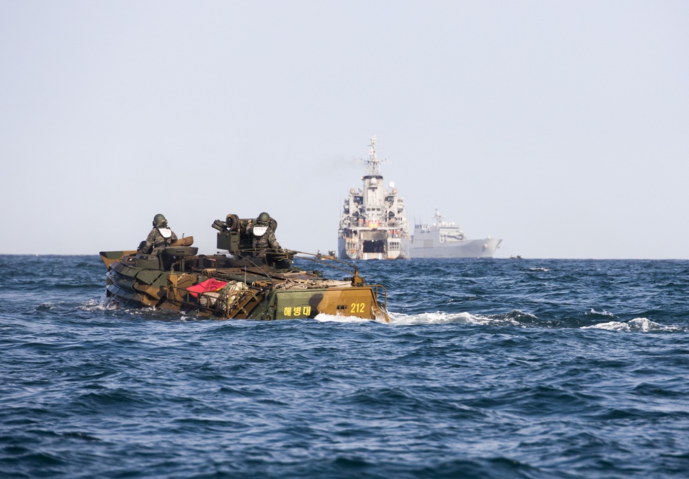 SY 24 | ROK Marines and U.S. Marines Amphibious Movements